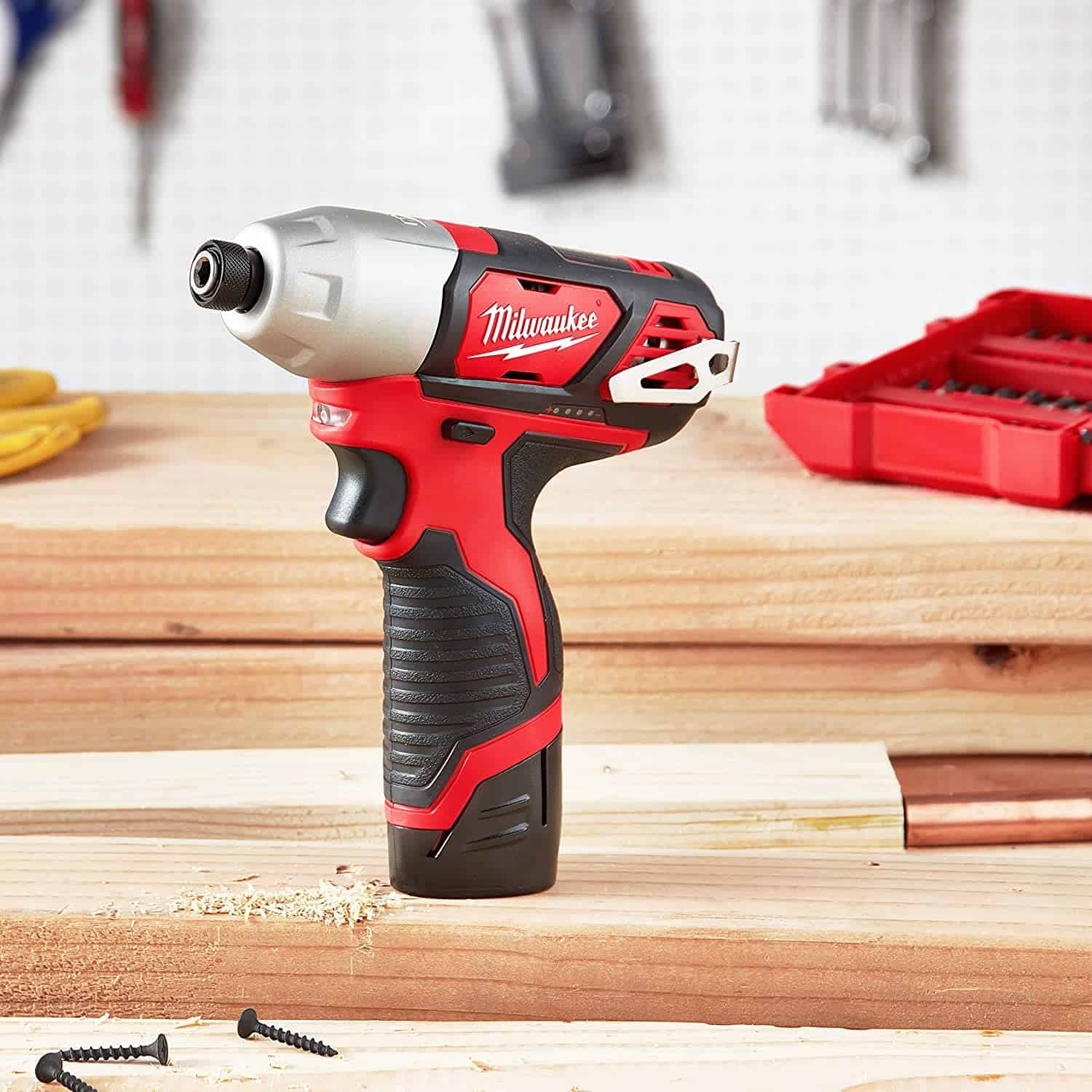 Pemacu impak 12v pilihan terbaik: MILWAUKEE'S 2462-20 M12 Lithium-Ion Cordless Impact Driver