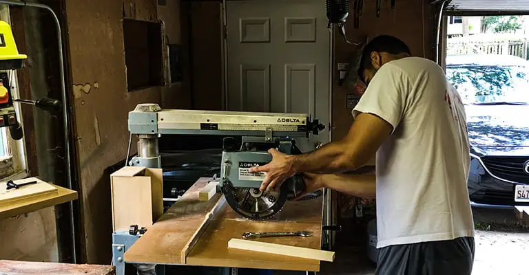 ʻO ke alakaʻi radial saw pahi maikaʻi ke alakaʻi