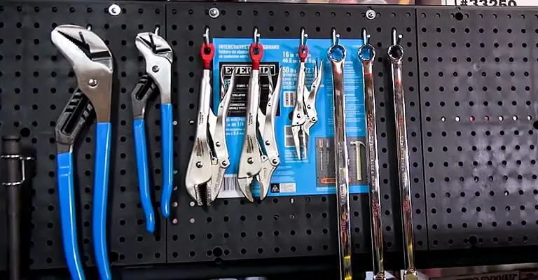 pegboard