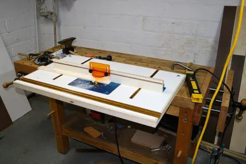 13-Simple-Router-Table-Plans-9