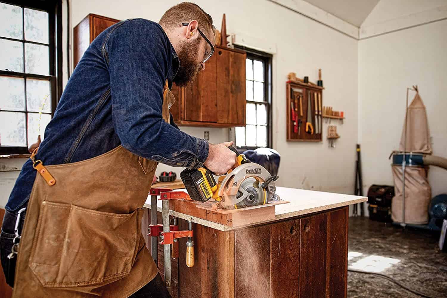 DEWALT 20V circular saw