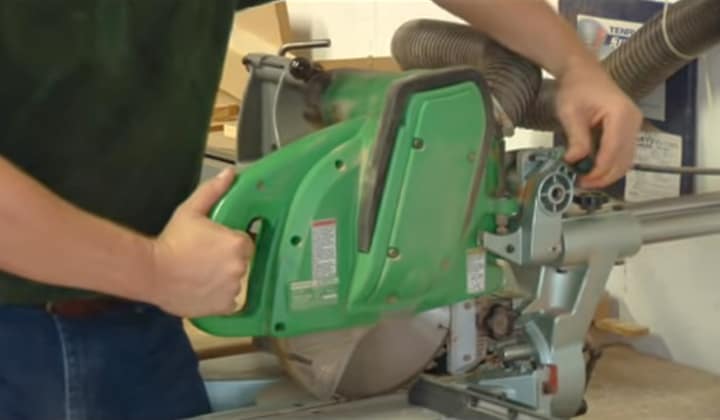 How-To-Unlock-A-Miter-Saw