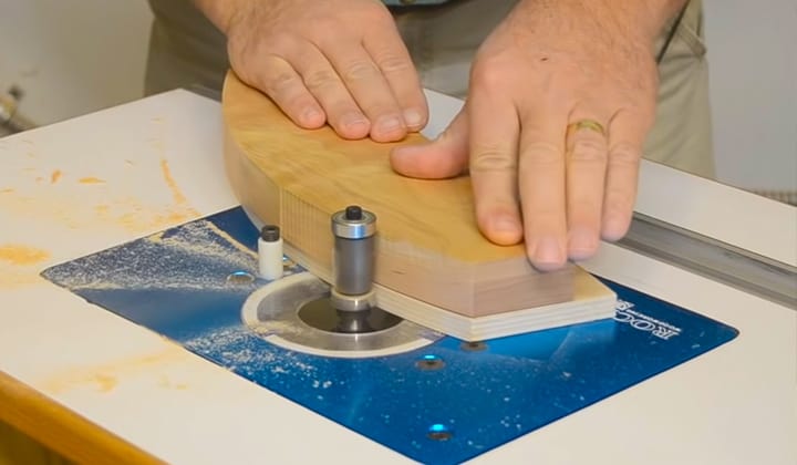 How-To-Use-A-Flush-Trim-Router-Bit-ը