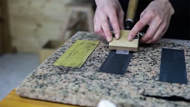 How-to-Sharpen-a-Wood-Chisel-5