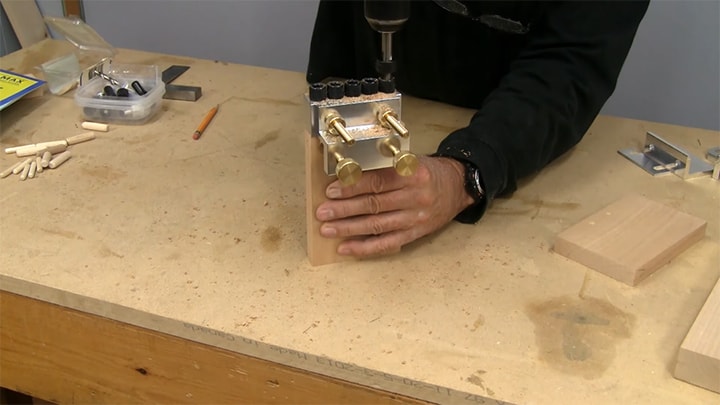 How-to-use-a-dowel-jig-5