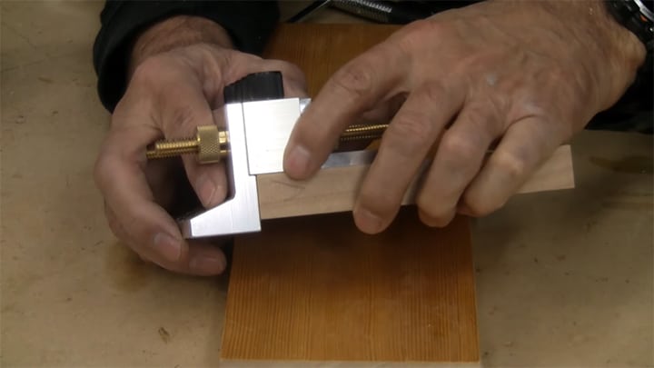 How-to-use-a-dowel-jig-6