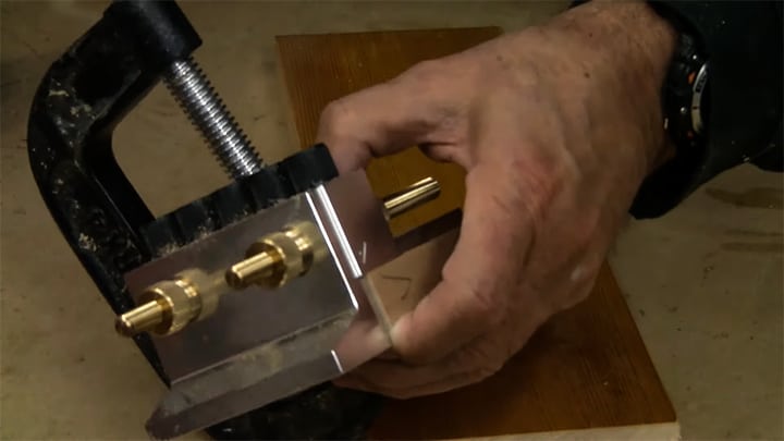 How-to-use-a-dowel-jig-7