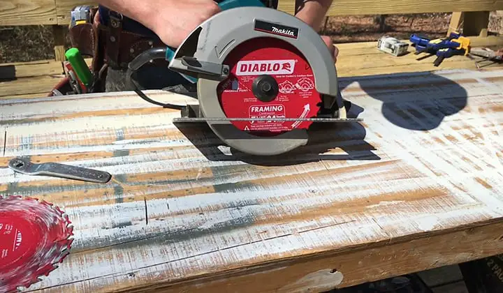 Tips-and-Tricks-on-Using-the-Skilsaw-Circular-Saw