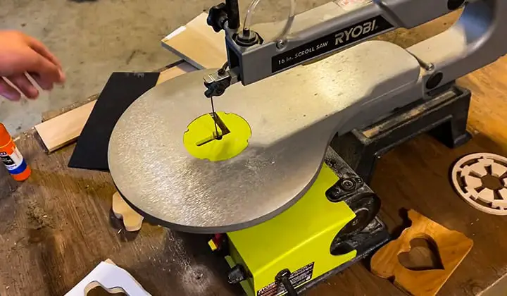 What-Is-A-Scroll-Saw