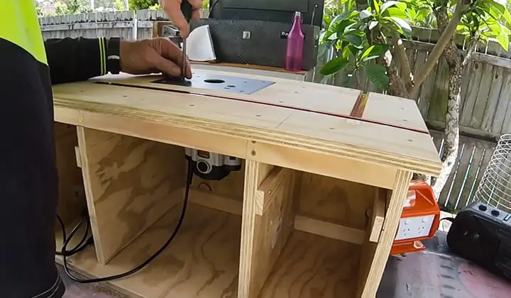 how-to-make-a-router-table-for-a-plunge-router