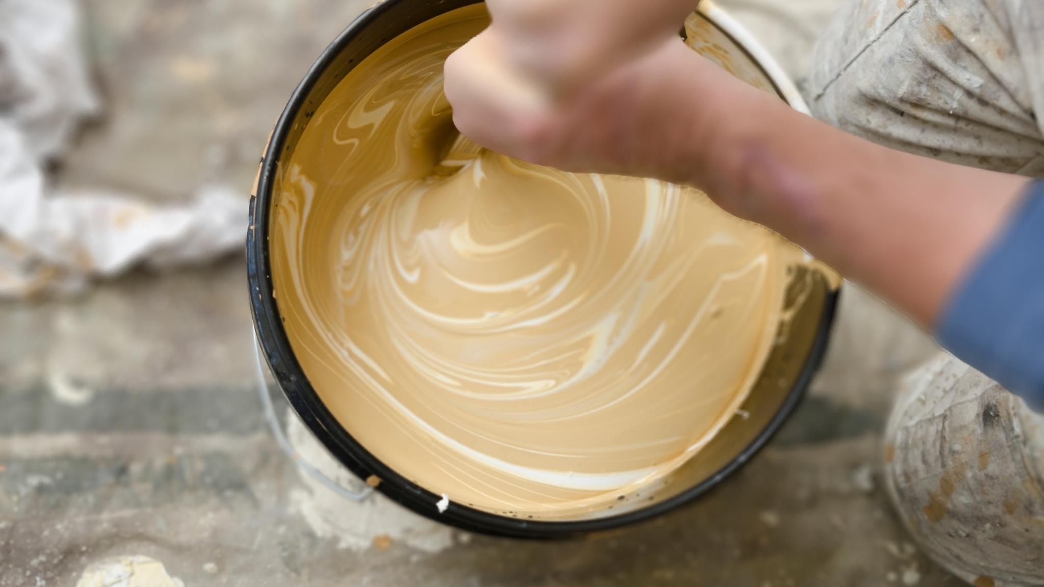 how-to-mix-paint-colors-for-your-paint-can-or-bucket