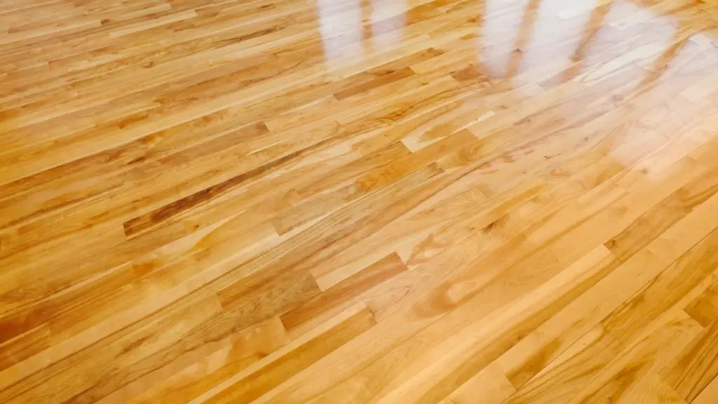 How to paint a wooden floor