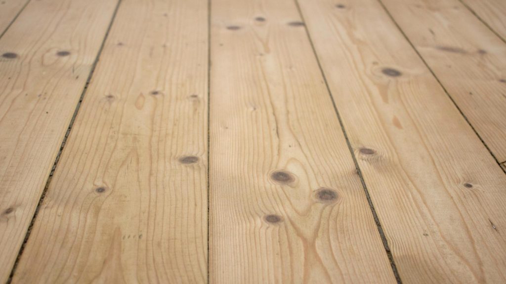 Olie vs wax vs lak voor je houten vloerboard